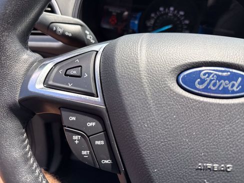 Used 2024 Ford Edge SEL AWD/4WD image 24