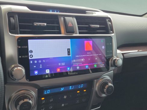 Used 2018 Toyota 4Runner Limited image 14