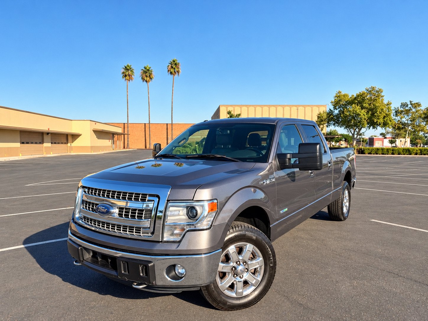 Used 2014 Ford F150 XLT w/ Equipment Group 302A Luxury AWD/4WD image 3