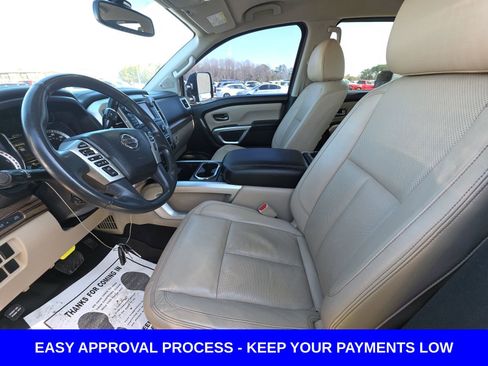 Used 2016 Nissan Titan SL image 19