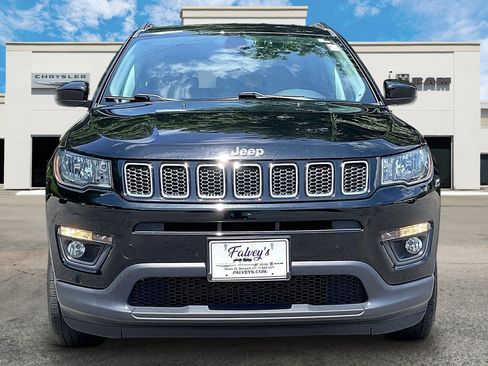 Used 2021 Jeep Compass Latitude w/ Convenience Group AWD/4WD image 3
