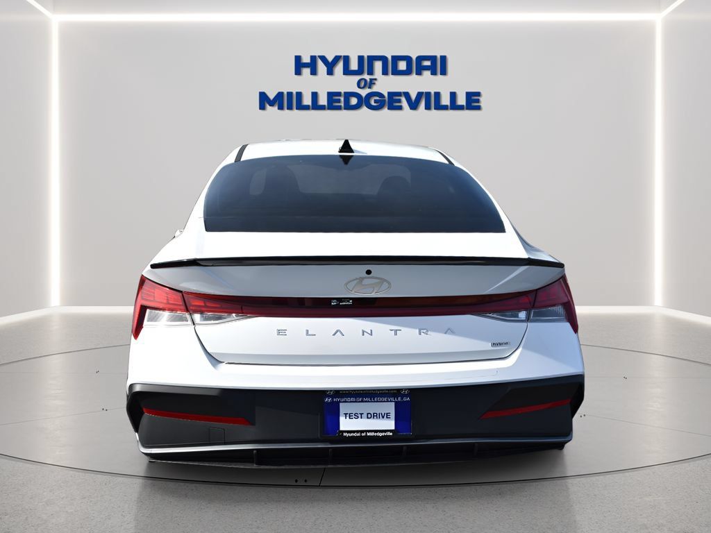 New 2026 Hyundai Elantra SEL FWD image 3
