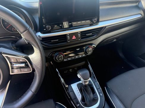 Certified 2023 Kia Forte GT-Line image 8