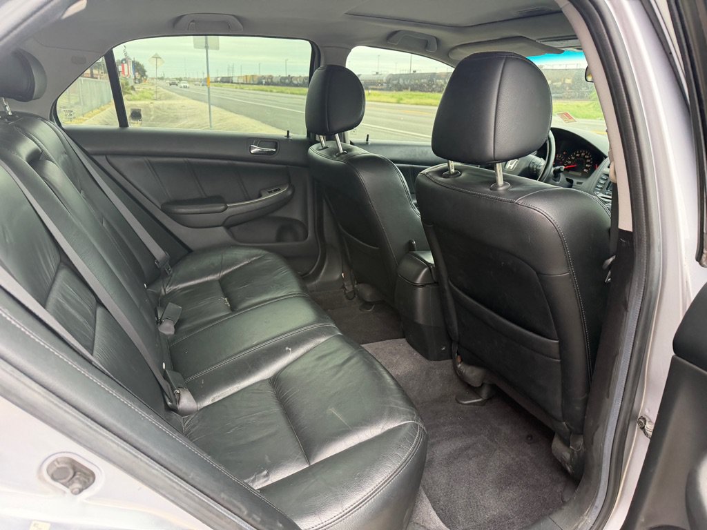 Used 2005 Honda Accord EX-L image 32