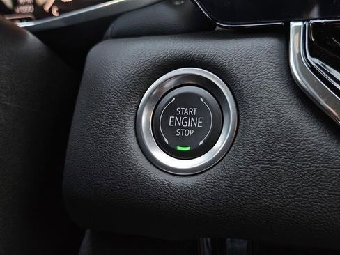 New 2025 GMC Canyon Elevation w/ Convenience Package image 10