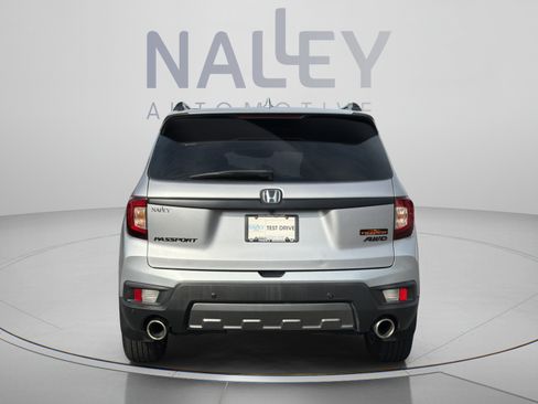 Used 2022 Honda Passport TrailSport image 4