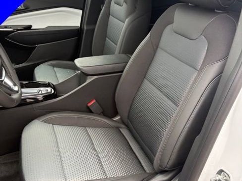 New 2026 Chevrolet Trax LT w/ Driver Confidence Package FWD image 11