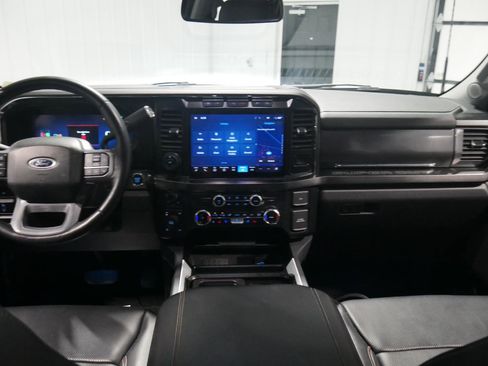 Certified 2024 Ford F250 Lariat w/ Lariat Ultimate Package image 19