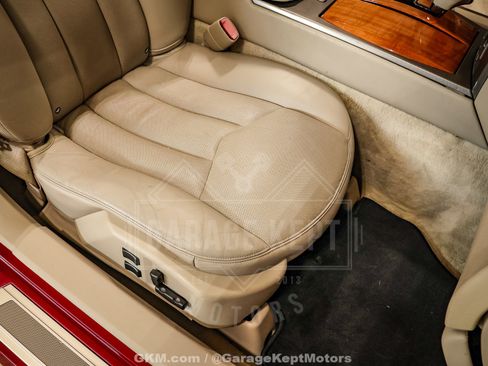 Used 2005 Cadillac XLR RWD image 90