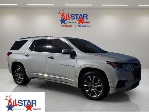 Used 2021 Chevrolet Traverse Premier image 1