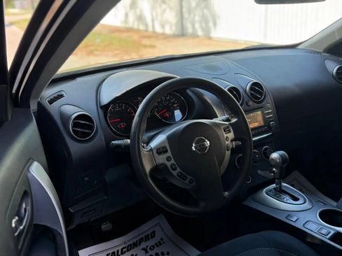 Used 2015 Nissan Rogue S w/ Convenience Package FWD image 9