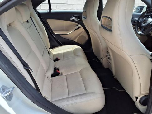 Used 2016 Mercedes-Benz CLA 250 image 8