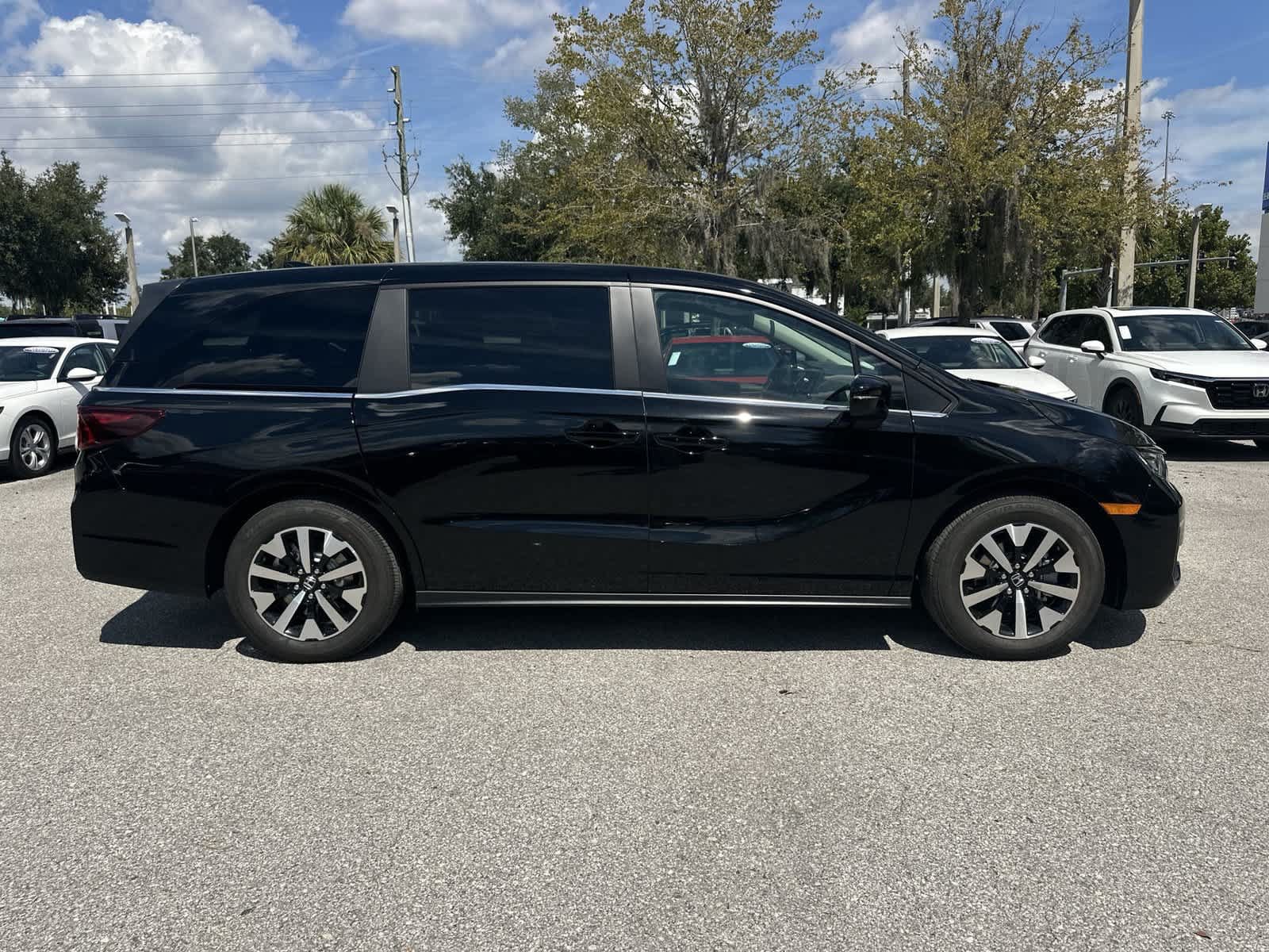 New 2027 Honda Odyssey EX-L image 7