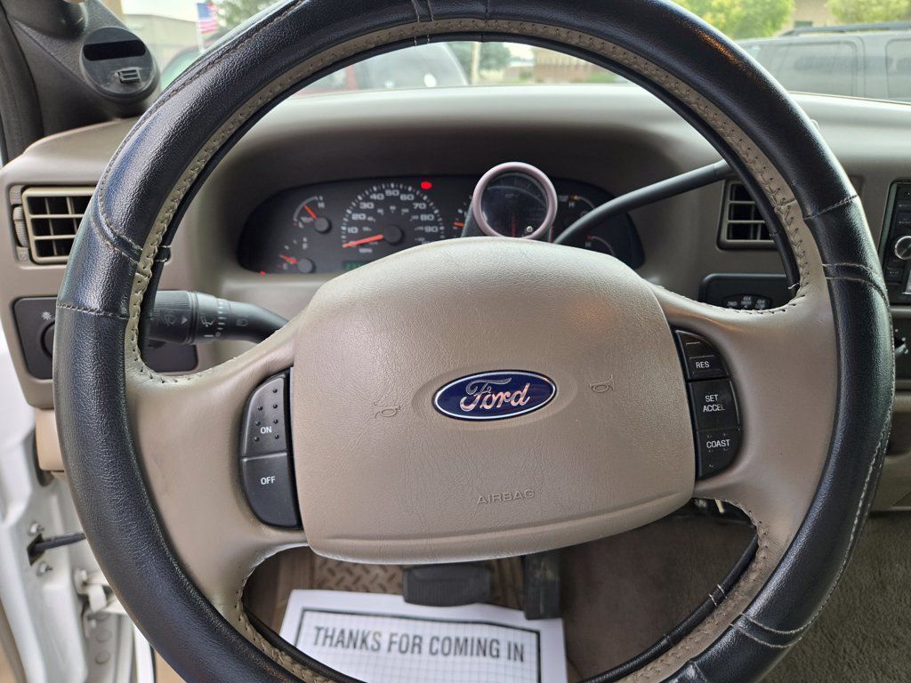Used 2004 Ford F350 4x4 Crew Cab DRW Super Duty image 19