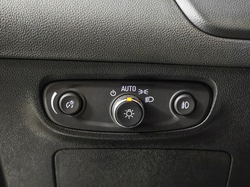 Used 2023 Buick Encore GX Select w/ Safety Package II image 22