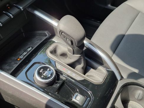 Used 2025 Chevrolet Colorado Trail Boss AWD/4WD image 19