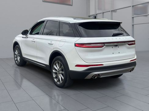 Used 2022 Lincoln Corsair AWD w/ Premium Package image 5