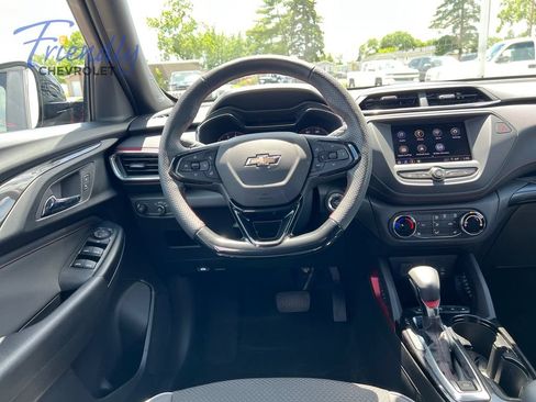 Certified 2023 Chevrolet TrailBlazer RS FWD image 29