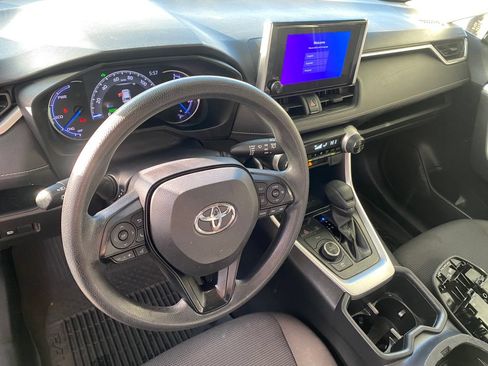 Used 2023 Toyota RAV4 LE AWD/4WD image 30