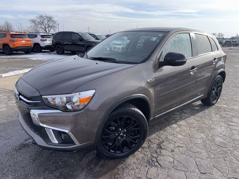 Used 2018 Mitsubishi Outlander Sport AWD image 2