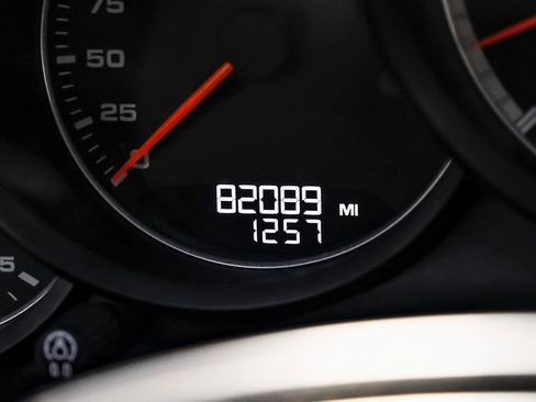 Used 2016 Porsche Panamera Turbo image 15