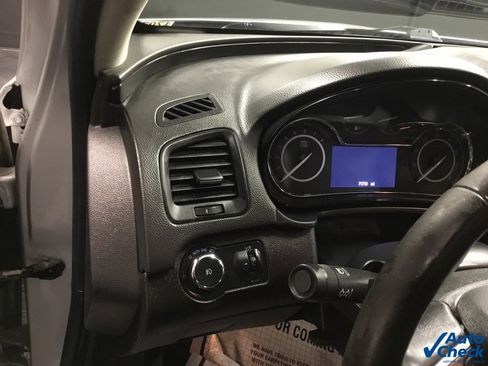 Used 2015 Buick Regal AWD image 21