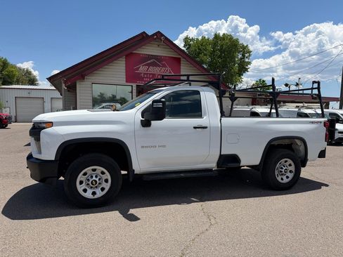 Used 2022 Chevrolet Silverado 2500 W/T w/ WT Convenience Package AWD/4WD image 2