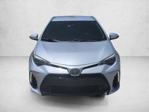 Used 2018 Toyota Corolla SE FWD image 2