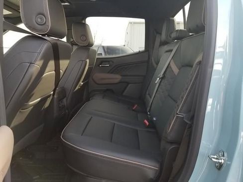 New 2026 GMC Canyon Denali image 14