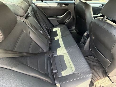 Used 2014 Volkswagen Jetta SE image 12
