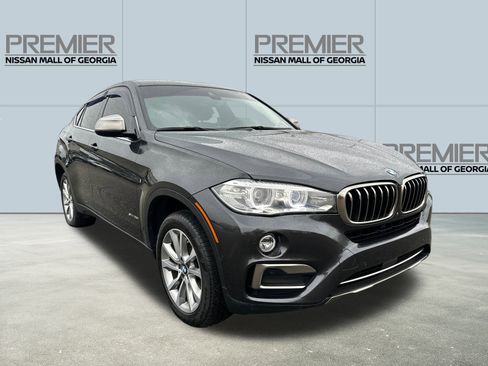 Used 2019 BMW X6 sDrive35i image 3