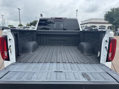 Used 2022 GMC Sierra 1500 Denali RWD image 28