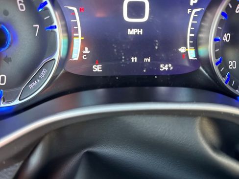 New 2026 Chrysler Pacifica Select image 16