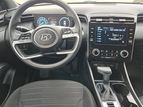 Used 2022 Hyundai Santa Cruz SEL w/ Activity Package image 13