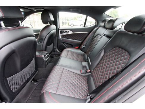 Used 2019 Genesis G70 3.3T Advanced w/ Sport Package RWD image 14