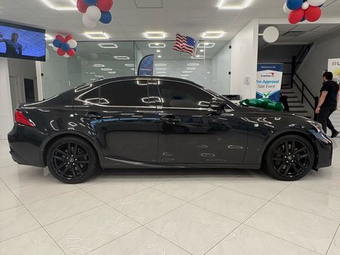 Used 2018 Lexus IS 300 F Sport w/ F Sport Package image 5