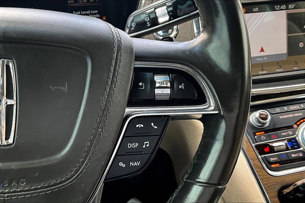 Used 2017 Lincoln Continental Reserve w/ Technology Package FWD image 21
