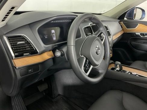 Certified 2024 Volvo XC90 B6 Plus image 21