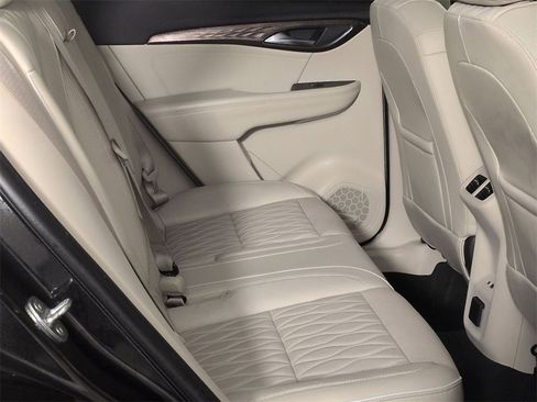 Certified 2021 Buick Envision Avenir w/ Technology Package II image 26