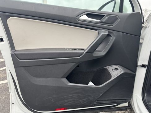 Used 2019 Volkswagen Tiguan SEL w/ 3rd Row Seat Package image 10