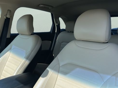 Used 2019 Ford Edge SEL w/ Equipment Group 201A FWD image 12