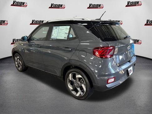 Certified 2023 Hyundai Venue Limited w/ Cargo Package image 7