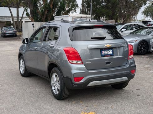 Used 2019 Chevrolet Trax LT w/ LT Convenience Package image 8