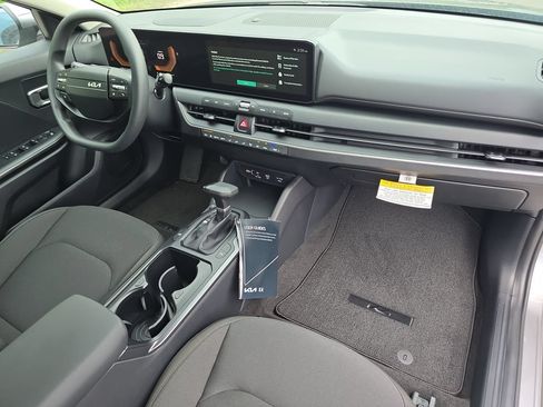 New 2026 Kia K4 FWD image 11