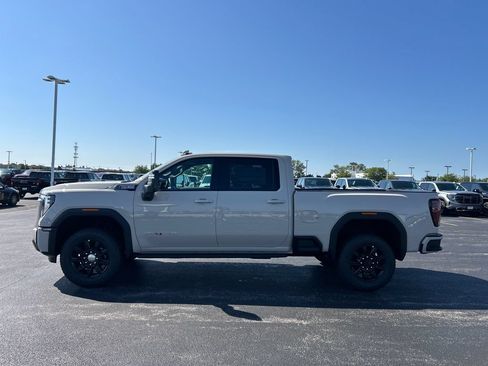 New 2026 GMC Sierra 2500 AT4 w/ AT4 Premium Plus Package AWD/4WD image 7