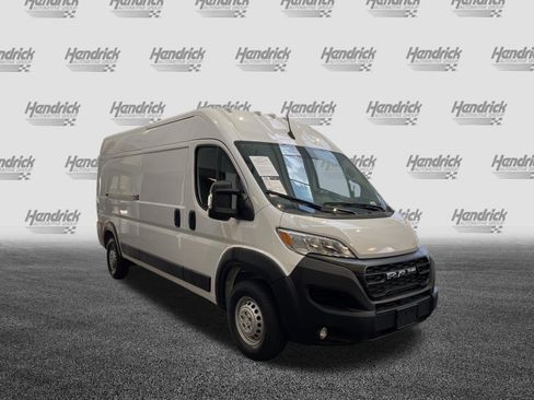 Used 2026 RAM ProMaster 2500 w/ Convenience Group FWD image 2