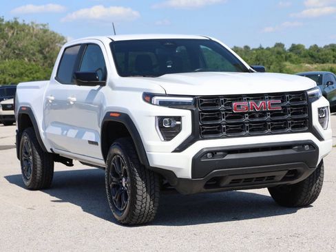 Used 2024 GMC Canyon Elevation w/ Convenience Package AWD/4WD image 4