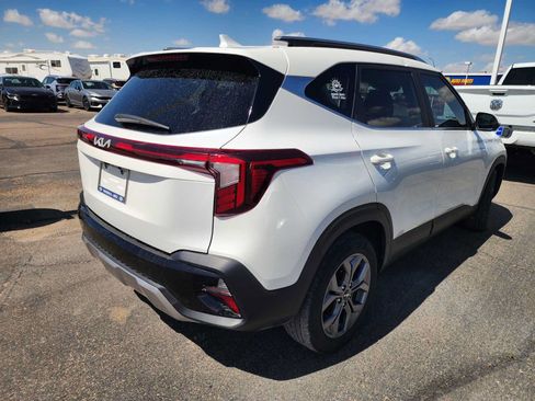 Used 2024 Kia Seltos S FWD image 3