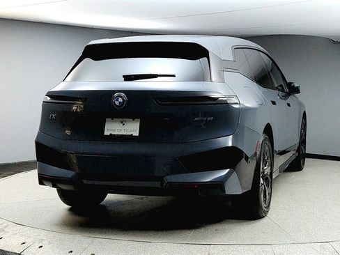 Used 2025 BMW iX xDrive50 w/ Premium Package image 6