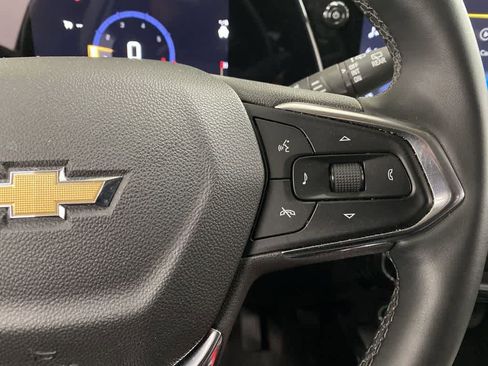 Used 2025 Chevrolet Trax LT w/ Driver Confidence Package image 23